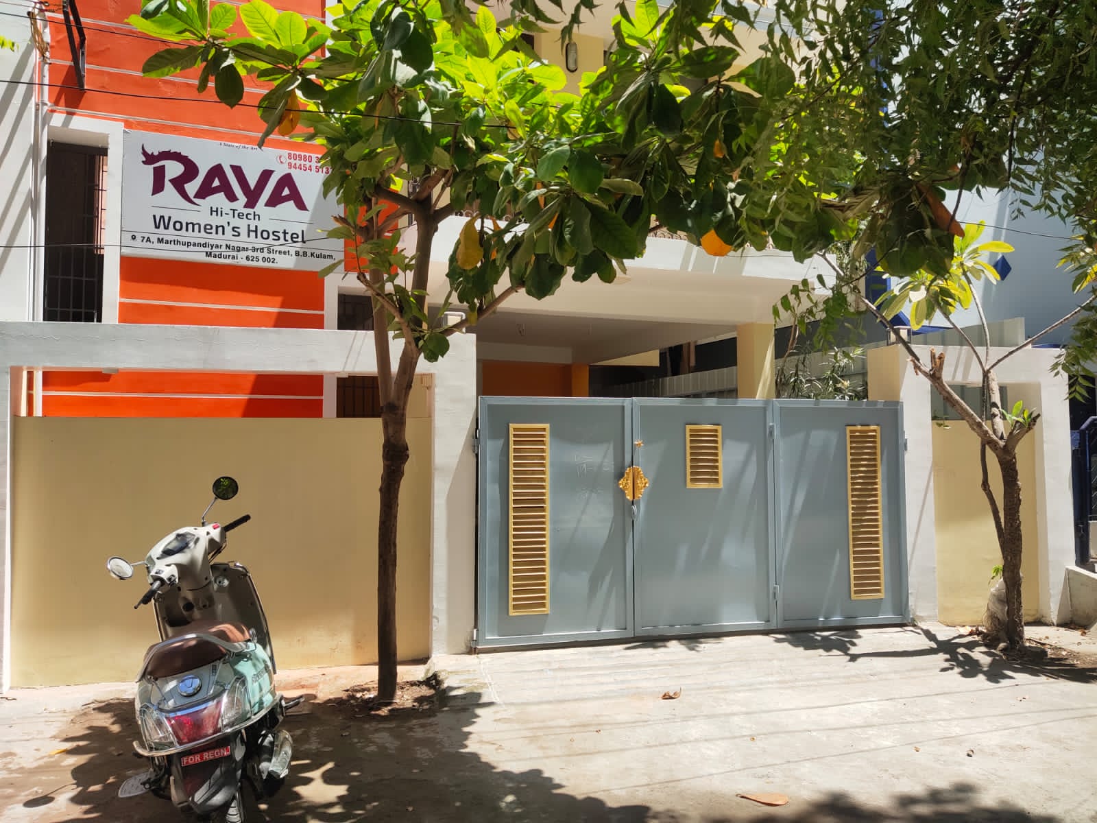 Best Hotels RAYA WOMENS HOSTEL